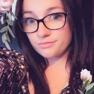 Meet your Posher, Abbey-lynne